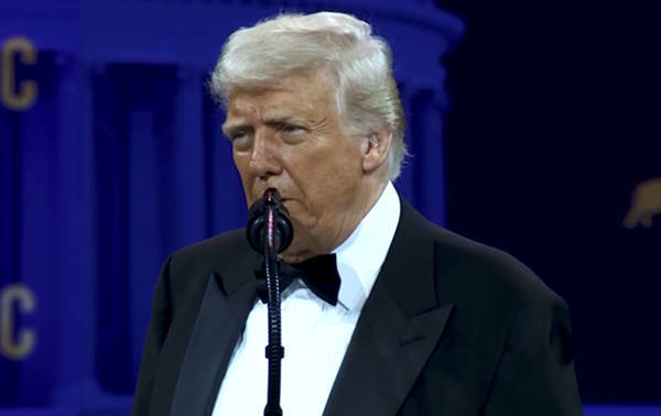 日本J1联赛_特朗普吹嘘：我一威胁要征100%税日本J1联赛，台积电就乖乖来美国建厂了