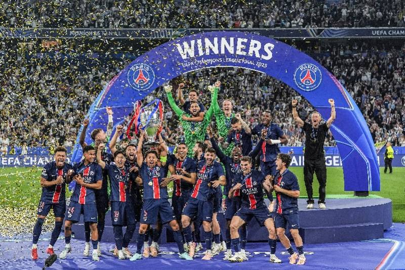 正网皇冠信用网_大巴黎首夺欧冠创多项历史正网皇冠信用网，姆巴佩发贺电、恩里克想去世女儿