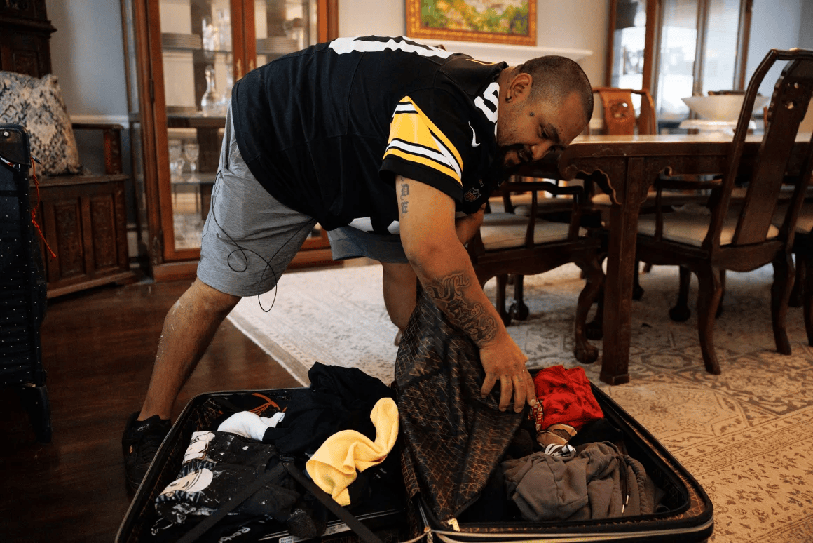 五大联赛所属的国家_一家人自愿被驱逐出美国：“留在这里是一场赌博”