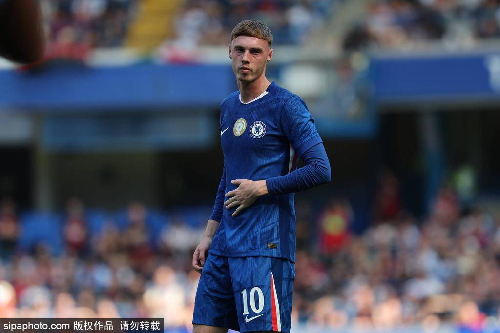 皇冠信用网最新地址_观战台:利物浦打响英超揭幕战 曼联枪手锋线天团火拼