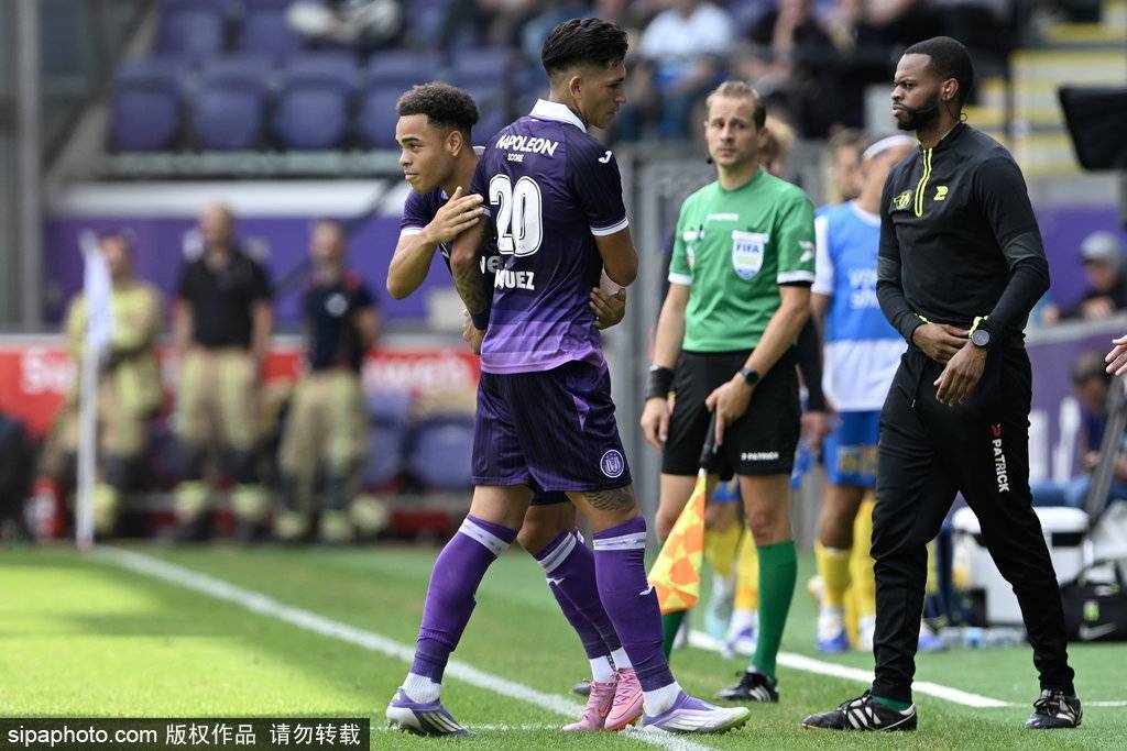 皇冠信用網足球代理_里程碑！林良铭助攻张玉宁破门皇冠信用網足球代理，为工体各项赛事第800球