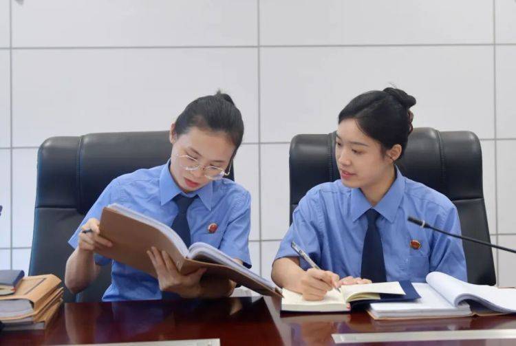 韩火鹰vs叁星狮_“零成本变现”围猎网络“小白”韩火鹰vs叁星狮，百余人被骗300余万元