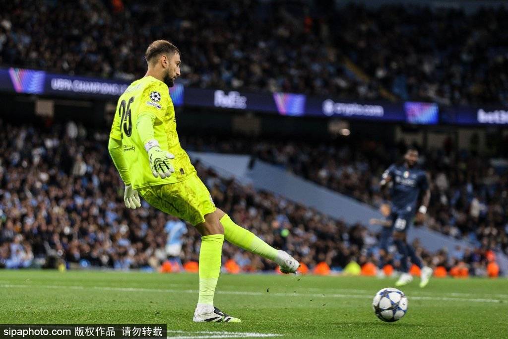 皇冠信用網会员账号_迈尼昂的英雄之夜：3次扑救与零封背后的战术解析与人物故事