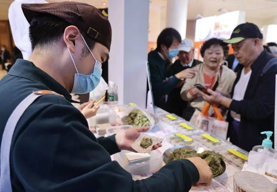 怎么申请皇冠信用網_沪上著名演员集体现身！全员哽咽全场动容怎么申请皇冠信用網，有人不惜为它抵押房产！面世在即，最新剧透