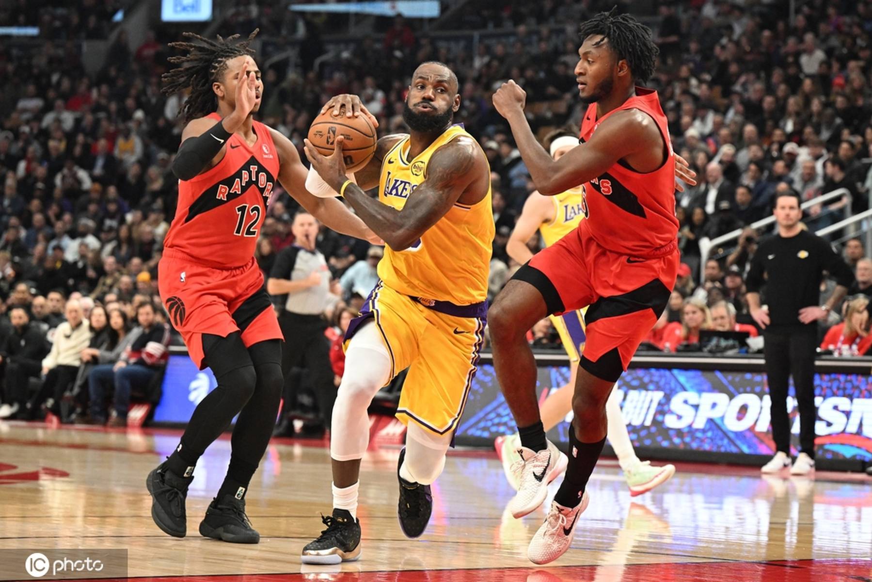 皇冠信用网注册开通
_詹姆斯今天缺战凯尔特人 若再缺席一场本季无法评奖